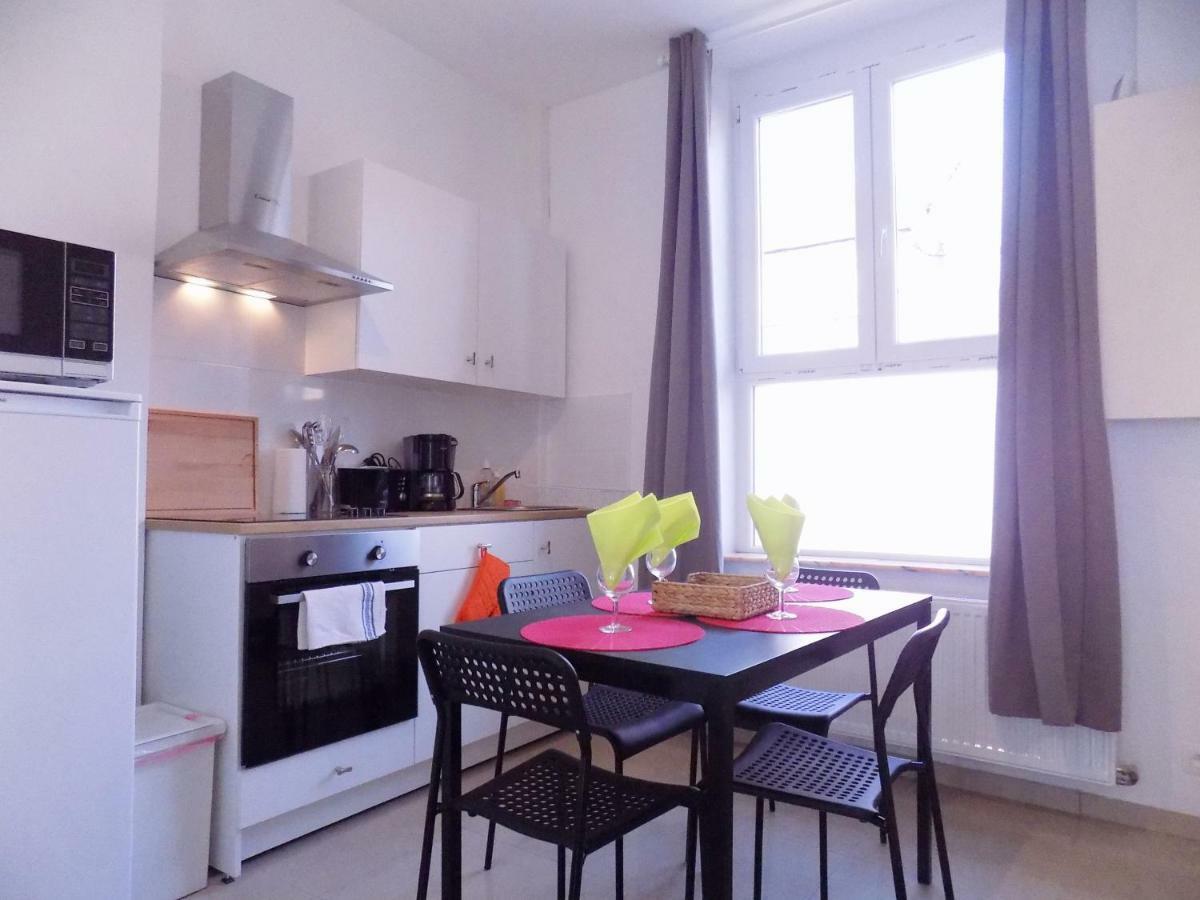 La Lodelinsartoise - Meuble De Vacances 3 Cles 沙勒罗瓦 外观 照片